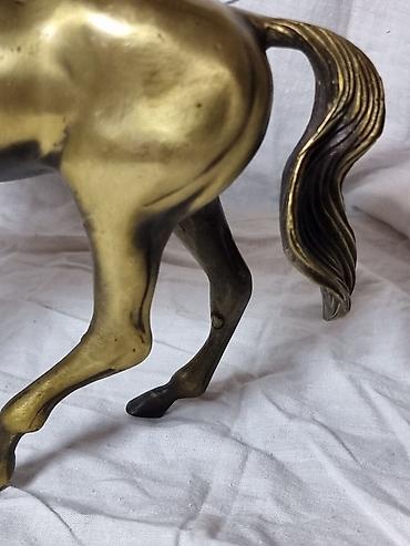 Статуэтки: Бронзовая «Лошадь» Статуэтка. СОСТОЯНИЕ ОТЛИЧНОЕ. ЦАРАПИН — 10