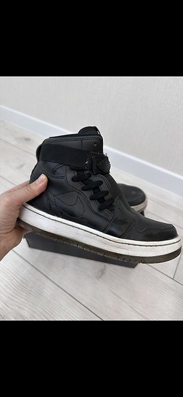 жордан найк: Nike Air Jordan 1 Mid, черные - Высокие кроссовки с классическим — 2
