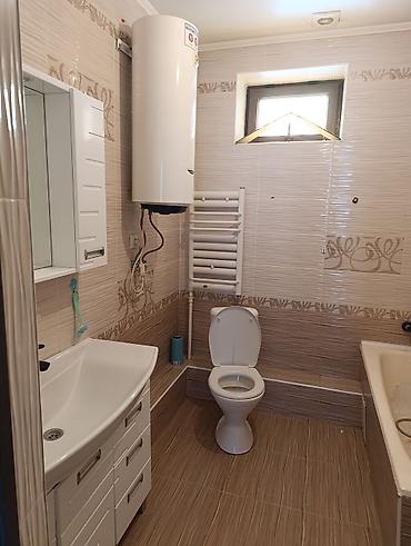 Продажа коттеджей и домов: 6 комнат и более, 240 м², 6 соток, Бишкек, Арча-Бешик ж/м Собственник — 17