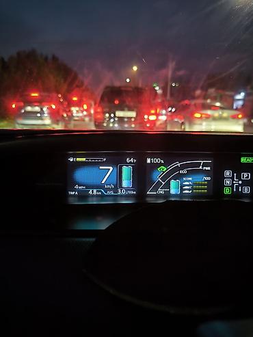 приус прайм: Toyota Prius: 2017 г., 1.8 л, Автомат, Гибрид, Хэтчбэк — 5