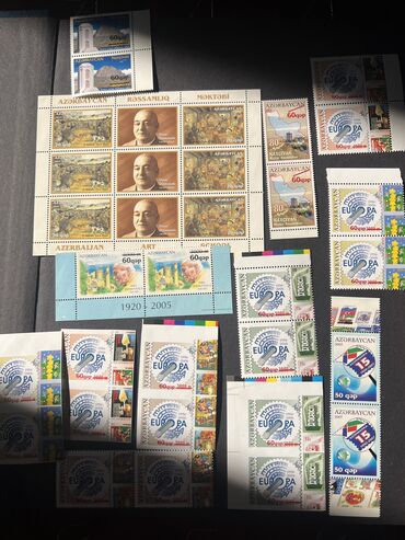 Markalar: Kolleksiyada Azərbaycana aid poçt markaları var. Hamısının şəklini — 3