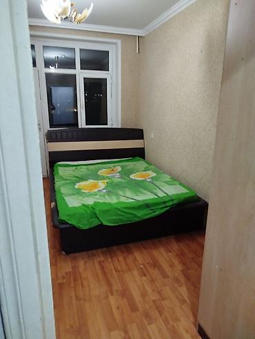 Mənzillər: Bakı şəhəri Bakıxanov qəsəbəsi Sakit Qocayev küçəsi 33-də (252 saylı — 7