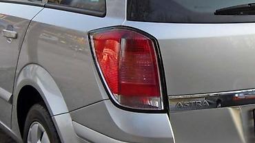 1.7 dizel: STOP SVETLA HEČBEK ZA OPEL ASTRA H OD 2004. DO 2014. GOD. | Polovni — 3