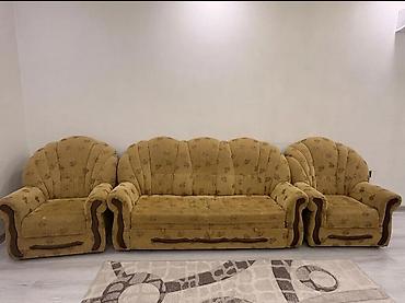 divan klasik: Klassik dizaynlı yumşaq mebel dəsti Tərkibi: - 1 ədəd üçnəfərlik — 1