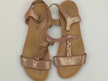 t shirty damskie cropp: Sandals for women, 38, condition - Good