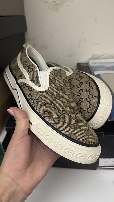сопаги мужской: Продаю срочноновые слипоны мужские Gucci GG Canvas.Размер 40 — 1