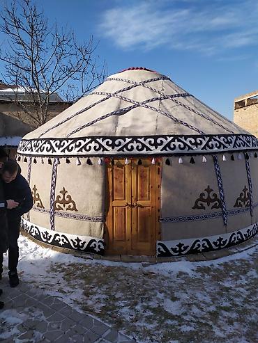 Аренда юрт: Аренда юрты, Каркас Деревянный, 85 баш, С полом, Самовар, Стол — 3