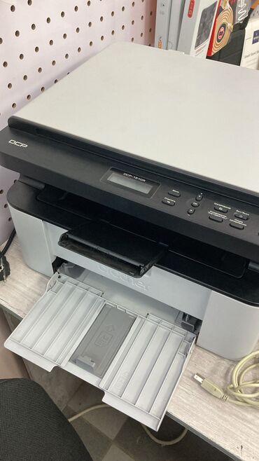 принтер hp laser jet p1005: Продается принтер полный комплект 3/1. Распечатка, сканер, ксерокс