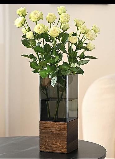 Вазы: Эстетичные вазы 💐🌷 Добавьте в свой дом капельку минимализма и тепла! at lalafo.kg — 2 Вазы: Эстетичные вазы 💐🌷 Добавьте в свой дом капельку минимализма и тепла! — 2