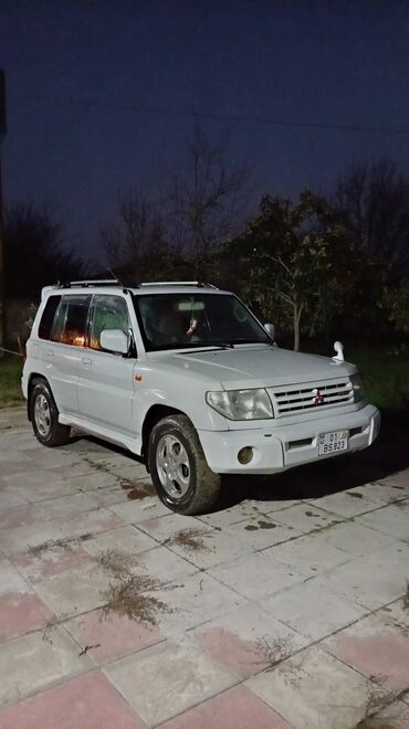 Mitsubishi: Mitsubishi Pajero iO (GDI) – kompakt 4x4 SUV - Kuzov: 5 qapılı, ağ — 2