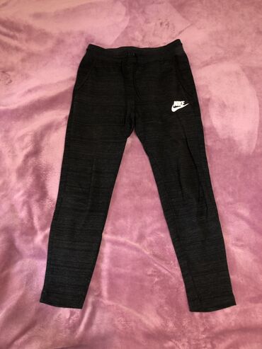 брюки укороченные: Брюки Nike, S (EU 36), цвет - Черный