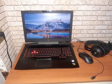 hp notebook azerbaycan: HP Omen oyun laptopu.17 ekran. i7 7ci nesil. 8gb ram 256gb ssd. Nvidia