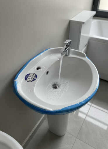 пьедесталом раковина с: Раковина для ванной, Круглая форма, Материал: Керамика