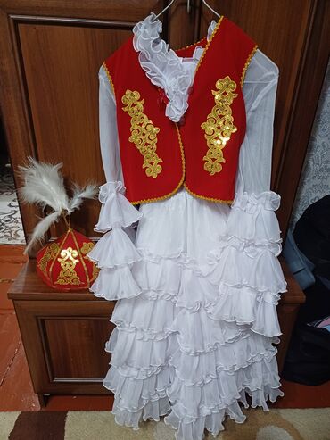 кыргызские платье: Детское платье, цвет - Белый, Б/у