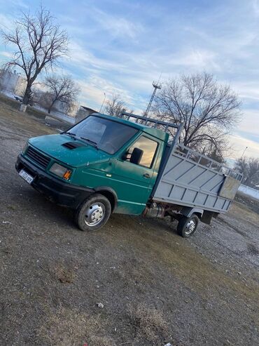 рабочая машина: Iveco : 1998 г., 2.9 л, Механика, Дизель, Фургон