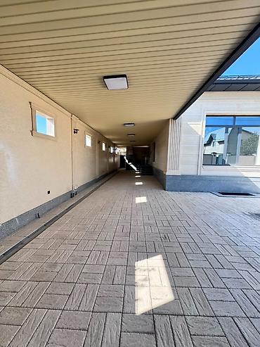 Продажа домов: 5 комнат, 320 м², 5 соток, Бишкек, Арча-Бешик ж/м Агентство недвижимости — 4