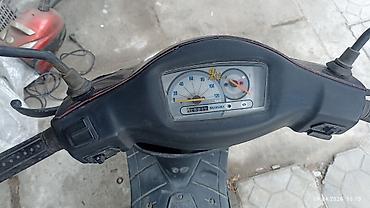 Скутеры: Продаю скутер SUZUKI давно стоит не заводится,аккумулятора — 3