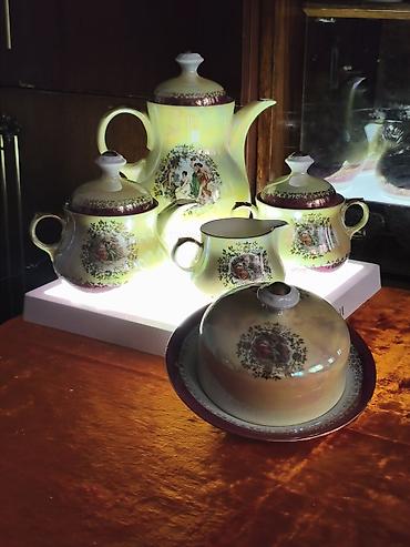 Наборы посуды: Сервантное хранение!!! Этот предмет — фарфоровый сервиз «Мадонна» — 8