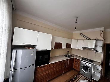 Tecili satlir 500 azn .Mətbəx mebeli ölçü 380/190 .Uzerinden qaz peci