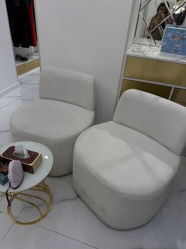 divan işlenmiş: Mini-divan, İşlənmiş, Açılmayan, Bazasız, Çatdırılma yoxdur