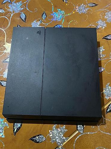 ps konsolu: Sony PlayStation 4 (PS4) oyun konsolu Xüsusiyyətlər: - Model: PS4 — 2