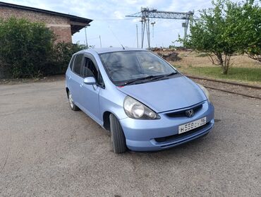 honda stepwgn салон: Honda Fit: 2001 г., 1.5 л, Вариатор, Бензин, Хэтчбэк