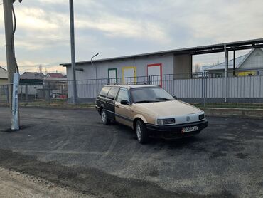 Volkswagen: Volkswagen Passat: 1990 г., 1.8 л, Механика, Бензин, Универсал — 6