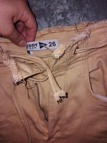 Cinslər: MUDDY brend qadın şalvarı - Rəng: açıq bej/qum rəngi - Ölçü: 26 — 2