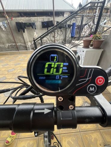 Elektrikli samokatlar: Elektrikli skuter – şəhər daxili səmərəli hərəkət üçün — 5