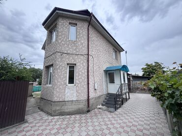 сдаю дом на длительный срок рядом просп жибек жолу бишкек: Дом, 121 м², 4 комнаты, Агентство недвижимости, Евроремонт