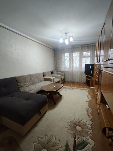 снять квартиру с животными: 2 комнаты, 45 м², 104 серия, 2 этаж, Косметический ремонт