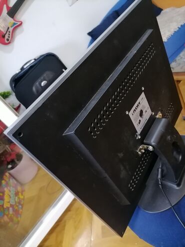 Monitori: Monitor IVORY dijagonala ekrana oko 44 cm
Ispravan dobar
 Mirjevo — 11