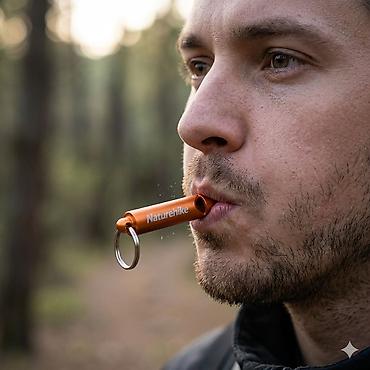 мунштук: Аварийный свисток Naturehike - Компактный свисток для туризма, бега — 1
