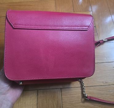 Torbe: Furla kožna crvena torba preko ramena. Original. Pozadi ima liniju na — 13
