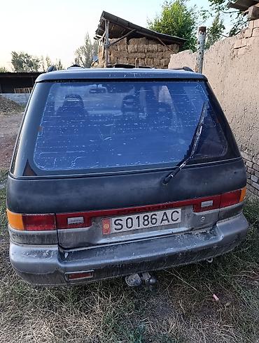 byd t5: Nissan Prairie: 1992 г., 2 л, Механика, Бензин, Минивэн — 4
