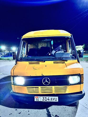 бампер бус сапок: Mercedes-Benz : 1992 г., 3 л, Механика, Дизель, Бус — 9