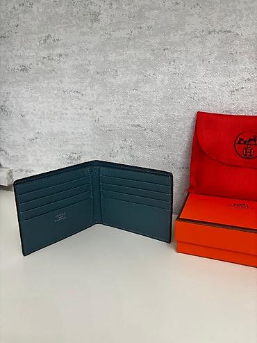 Portmone, pulqabıları: Hermès kişi cüzdanı - Model: klassik ikiqat açılan (bifold) - Rəng — 2