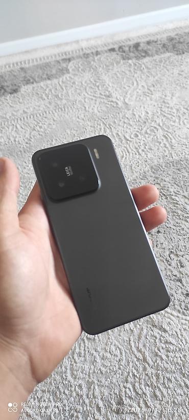 poco 3x: Смартфон Xiaomi 15 с камерой Leica Особенности: - Флагманская тыловая — 1