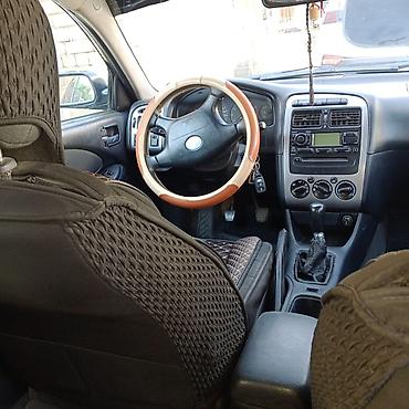 jak авто: Toyota Avensis: 2001 г., 1.8 л, Механика, Универсал — 7