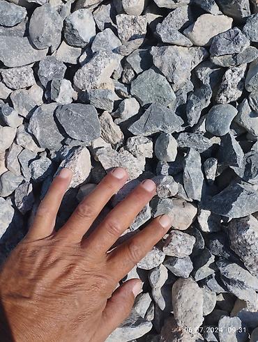 Услуги самосвала: Заказать Самосвал, Доставка щебня, угля, песка, чернозема, отсев — 12