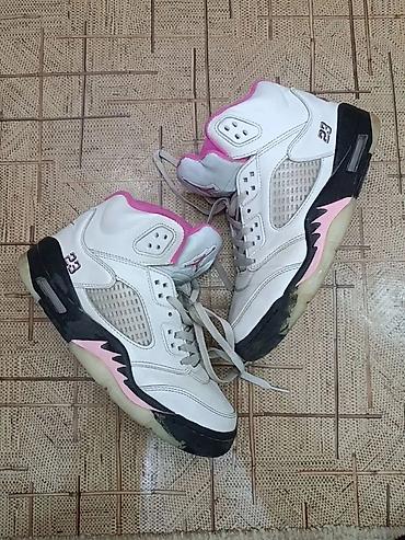 jordan 5: Кроссовки Nike Air Jordan 5 Retro,размер 38(стелька 24см), состояние — 1