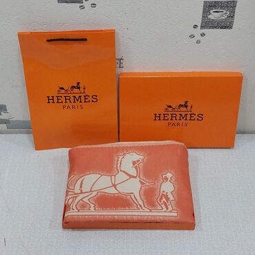 Digər aksesuarlar: Hermes şərfi, xanımlar üçün, təzədir, keyfiyyətlidir. Model: Hermès — 6