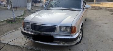 QAZ: QAZ 3110 Volga: 2.4 l | 2002 il Sedan