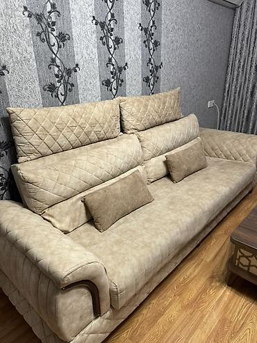 Divanlar: Divan-kravat, İşlənmiş, Bazalı, Çatdırılma yoxdur — 1