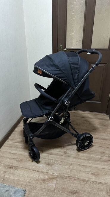прогулочная коляска peg perego: Балдар арабасы, түсү - Кара