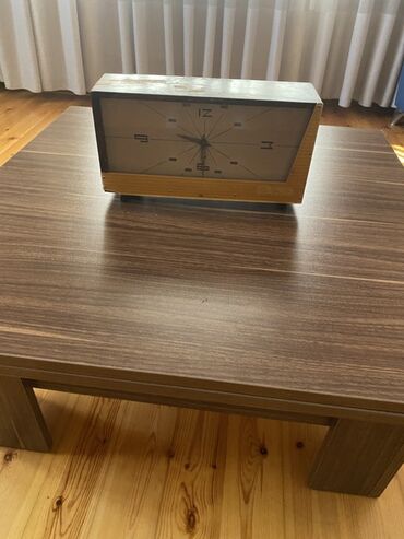 Əntiq saatlar: Taxta korpuslu, retro üslubda dizayn edilmiş masa saatı. Roma — 2