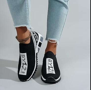 Nike, Ölçü: 40, rəng - Qara, Yeni
