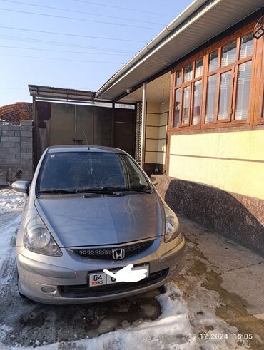 Honda: Honda Jazz: 2008 г., 1.4 л, Механика, Бензин, Хэтчбэк