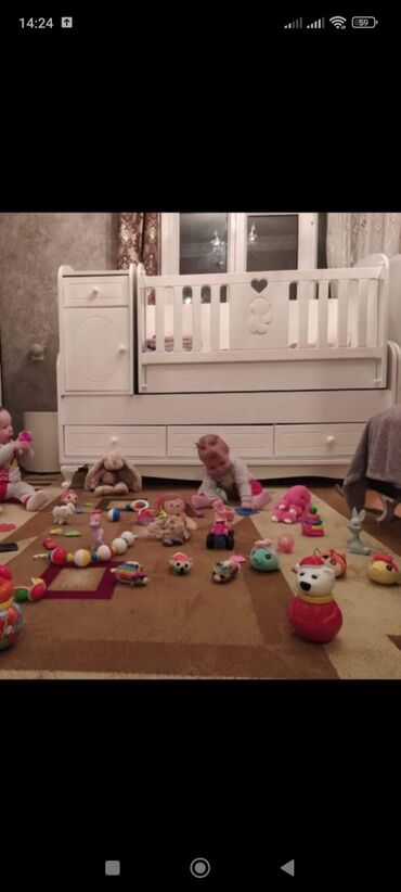отдам бесплатно мебель: Niga1Uşağ beşiyi yaxşı vəziyyətdədir satılır 130 azn. Real alıcıya