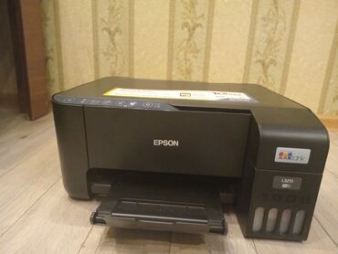 a3 printer: Printer,çox az işlənib tər-təmizdir 3 rəngidə əlimizdədir.Təcili pul